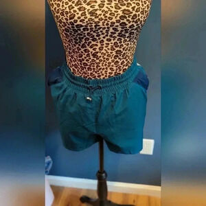 Tek Gear Women's Woven Running Shorts Size XL (EUC)